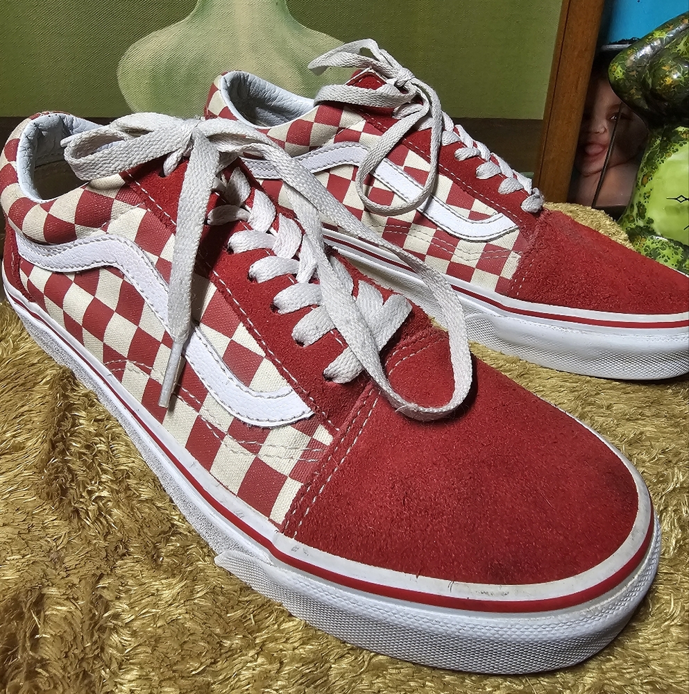 Red Checkered Lowtop Checkered Vans View 2